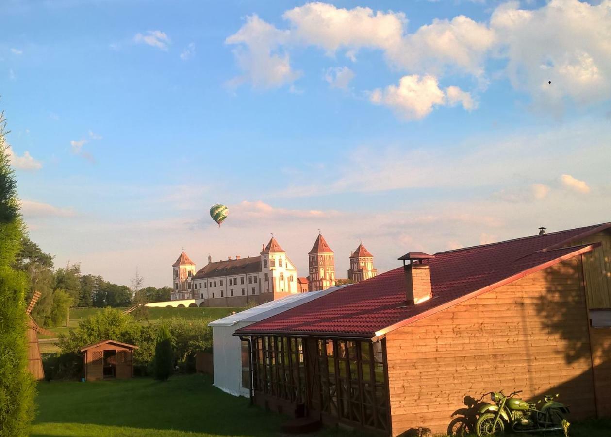 Usadba Zamkovoe Predmestie Hotel Mir Kültér fotó