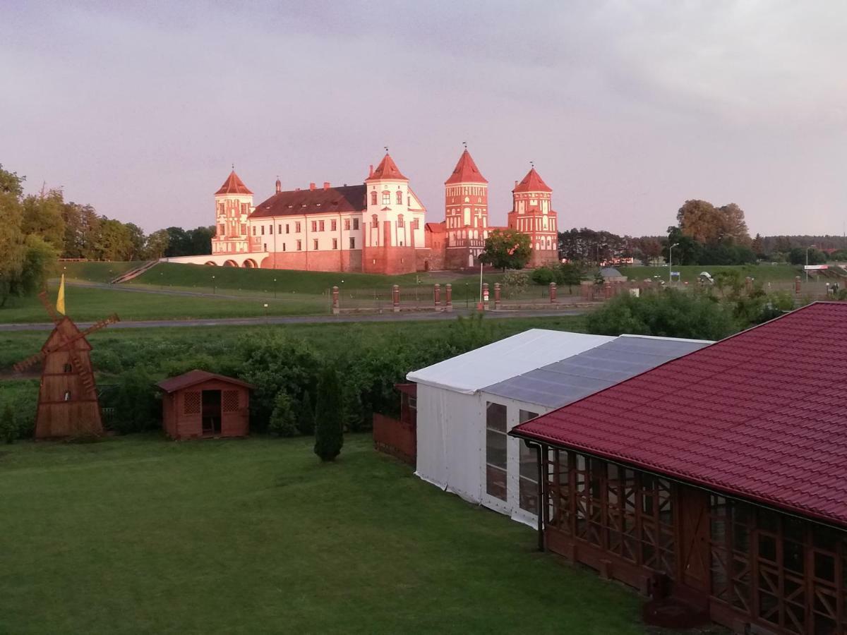 Usadba Zamkovoe Predmestie Hotel Mir Kültér fotó